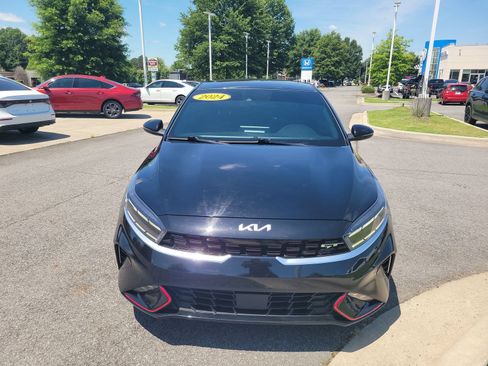 Used 2024 Kia Forte GT w/ GT2 Package FWD image 8