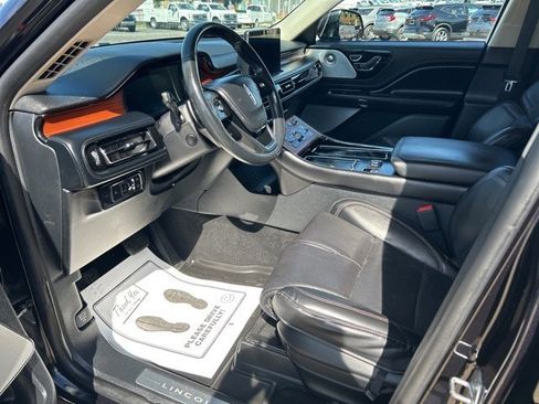Used 2020 Lincoln Aviator Reserve w/ Equipment Group 201A image 17
