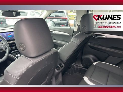 Used 2024 Buick Envision Sport Touring image 34