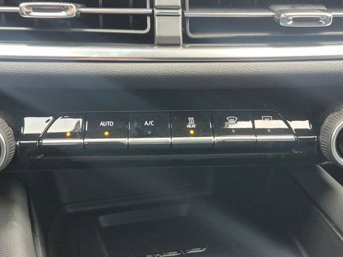 New 2026 Chevrolet Equinox EV LT image 6