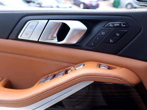 Used 2019 BMW X7 xDrive40i w/ Premium Package image 51