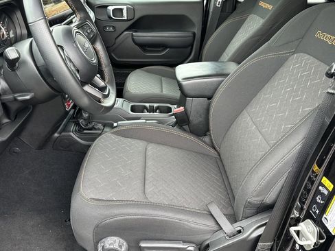 Certified 2024 Jeep Gladiator Mojave image 14