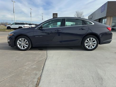 Used 2025 Chevrolet Malibu LT image 4