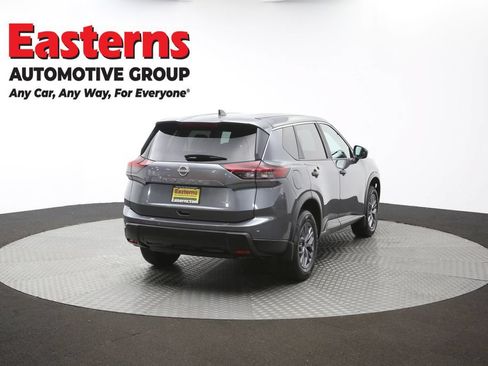 Used 2024 Nissan Rogue S AWD/4WD image 40