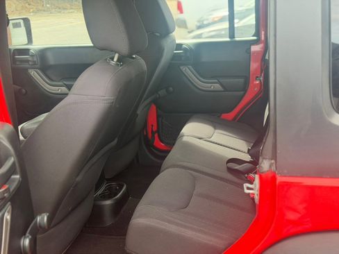 Used 2013 Jeep Wrangler Unlimited Sport image 12