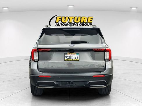 Certified 2025 Ford Explorer ST-Line AWD/4WD image 5