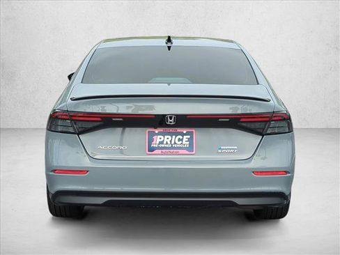 Used 2023 Honda Accord Sport image 7
