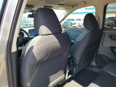Used 2021 Nissan Rogue S FWD image 21