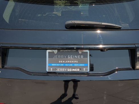 Used 2019 Land Rover Discovery Sport SE AWD/4WD image 13