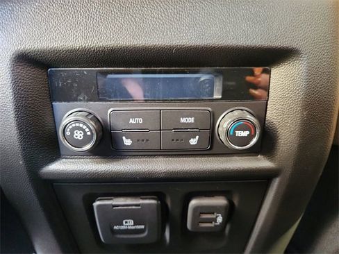 Certified 2023 Chevrolet Traverse Premier image 21