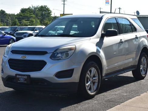 Used 2017 Chevrolet Equinox LS FWD image 11