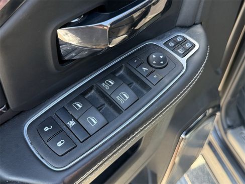 Used 2024 RAM 3500 Limited image 11