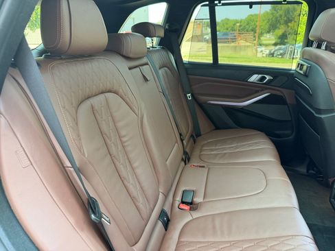 Used 2019 BMW X5 xDrive50i w/ M Sport Package AWD/4WD image 23