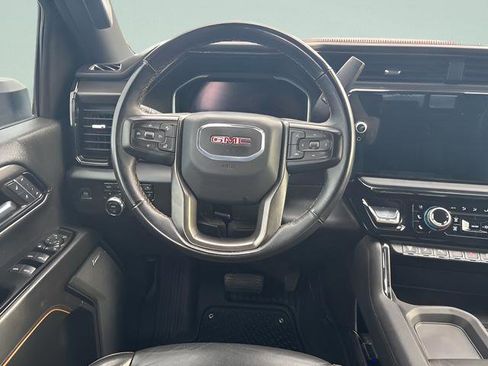 Used 2024 GMC Sierra 2500 AT4 w/ AT4 Premium Plus Package AWD/4WD image 11