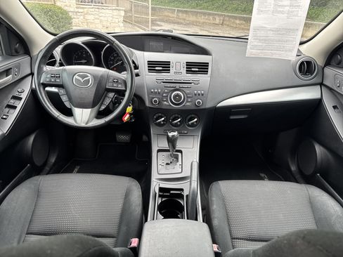 Used 2012 MAZDA MAZDA3 i Touring FWD image 10