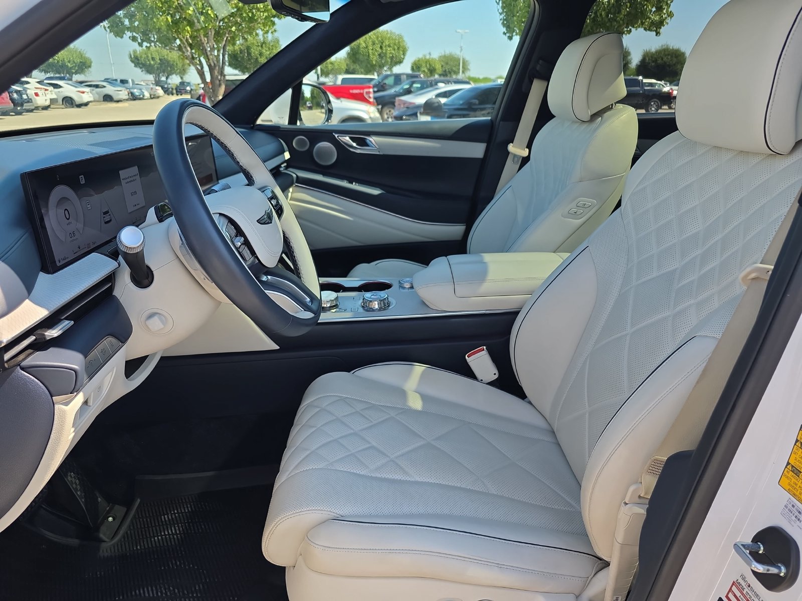 Used 2025 Genesis GV80 3.5T Prestige AWD/4WD image 12