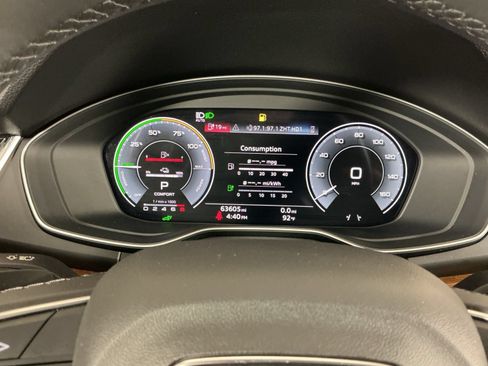 Used 2021 Audi Q5 e Premium w/ Convenience Package AWD/4WD image 21