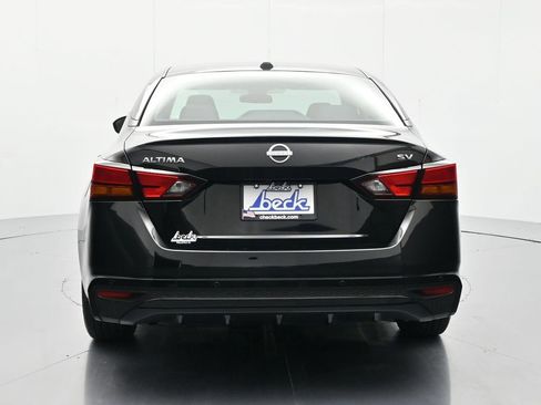 Used 2024 Nissan Altima 2.5 SV FWD image 6