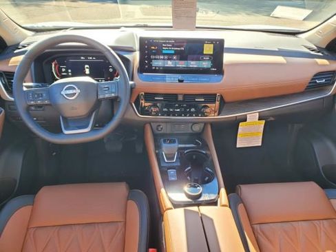 New 2026 Nissan Rogue Platinum w/ Platinum Premium Package image 11