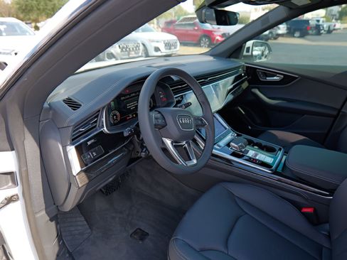 New 2025 Audi Q8 Premium Plus image 12