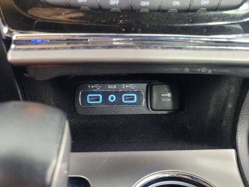 Used 2022 Jeep Grand Cherokee Laredo X image 29