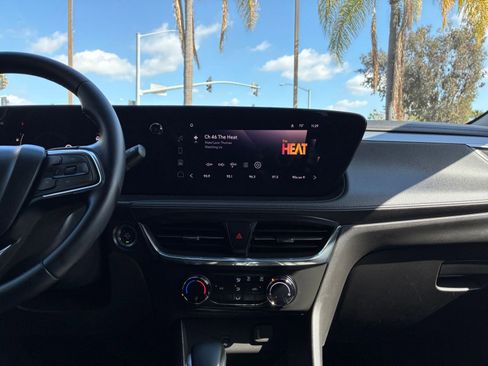 Used 2025 Buick Encore GX Preferred image 17