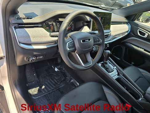 New 2026 Jeep Compass Latitude AWD/4WD image 23