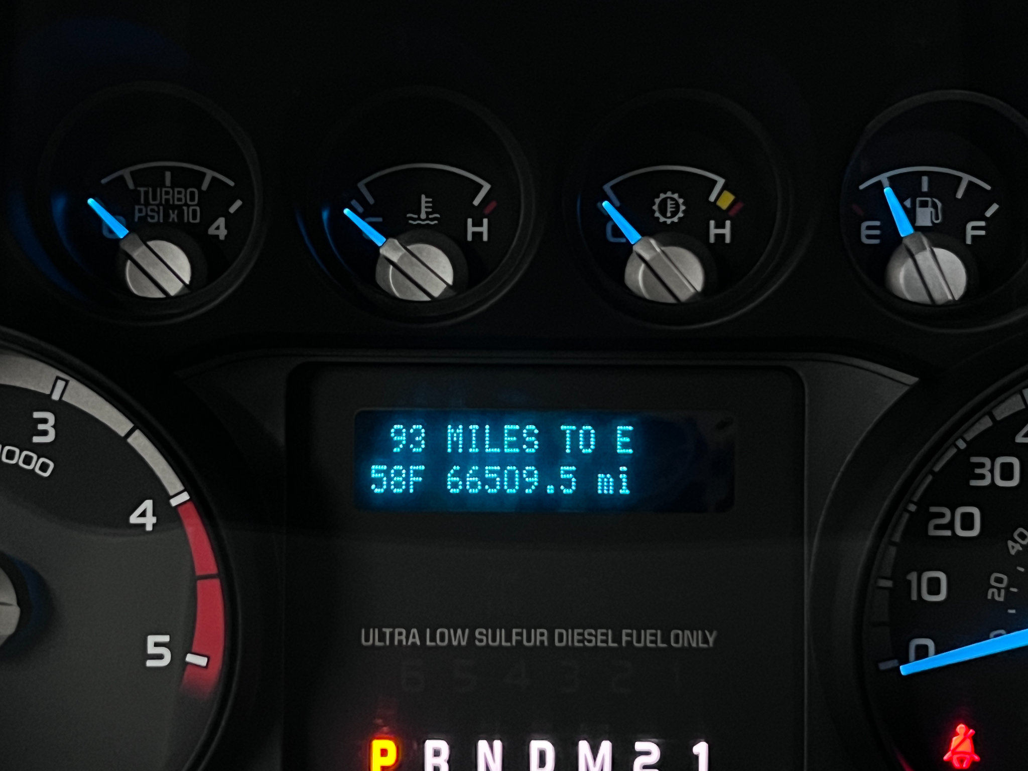 Used 2015 Ford F250 XL w/ Power Equipment Group AWD/4WD image 16