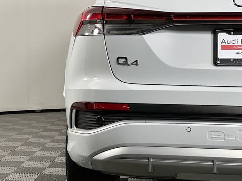 Used 2024 Audi Q4 e-tron Premium Plus w/ Premium Plus AWD/4WD image 17