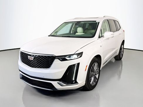 Used 2024 Cadillac XT6 Premium Luxury image 4