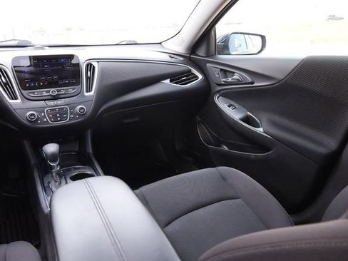 Used 2024 Chevrolet Malibu LT FWD image 25