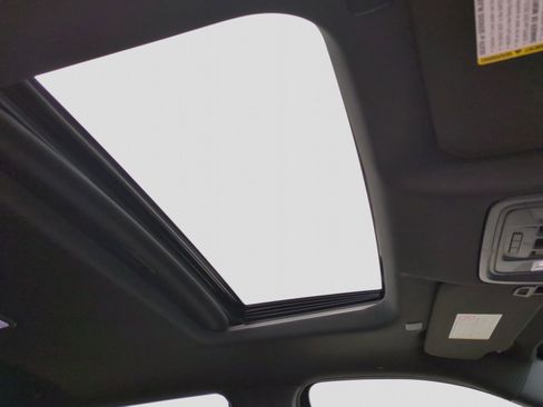 Used 2023 Chevrolet Silverado 2500 High Country w/ Z71 Off-Road Package image 28