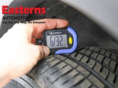 Used 2023 Hyundai Santa Fe SEL w/ Premium Package image 27