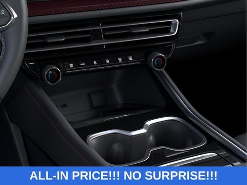 New 2026 Chevrolet Traverse Z71 w/ Enhanced Driving Package AWD/4WD image 17