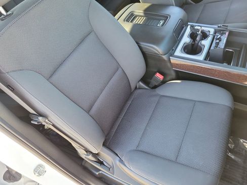 Used 2018 GMC Sierra 1500 SLE w/ SLE Value Package image 20