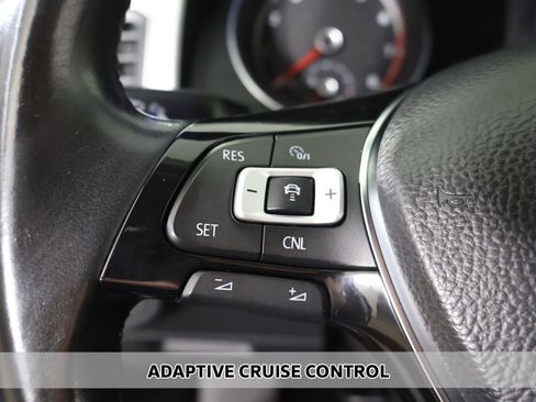 Used 2018 Volkswagen Atlas SE FWD image 3