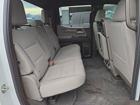 Used 2022 Chevrolet Silverado 1500 LT Trail Boss w/ Protection Package image 17