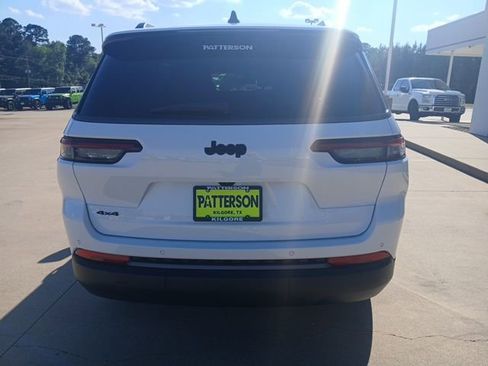 New 2026 Jeep Grand Cherokee L 4WD image 4