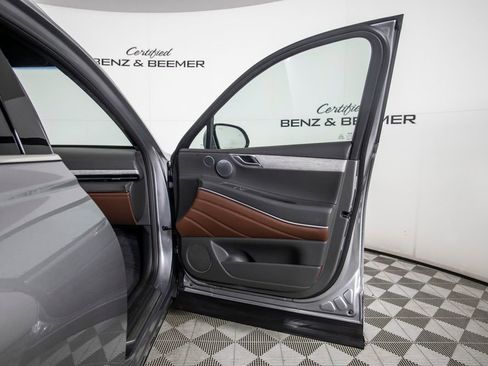 Used 2025 Genesis GV80 3.5T Prestige image 24