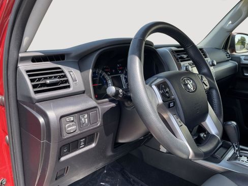 Used 2016 Toyota 4Runner SR5 Premium AWD/4WD image 24