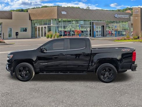 Used 2017 Chevrolet Colorado LT w/ Midnight Edition image 6