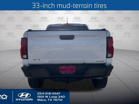 Used 2025 Chevrolet Colorado ZR2 w/ Technology Package image 10