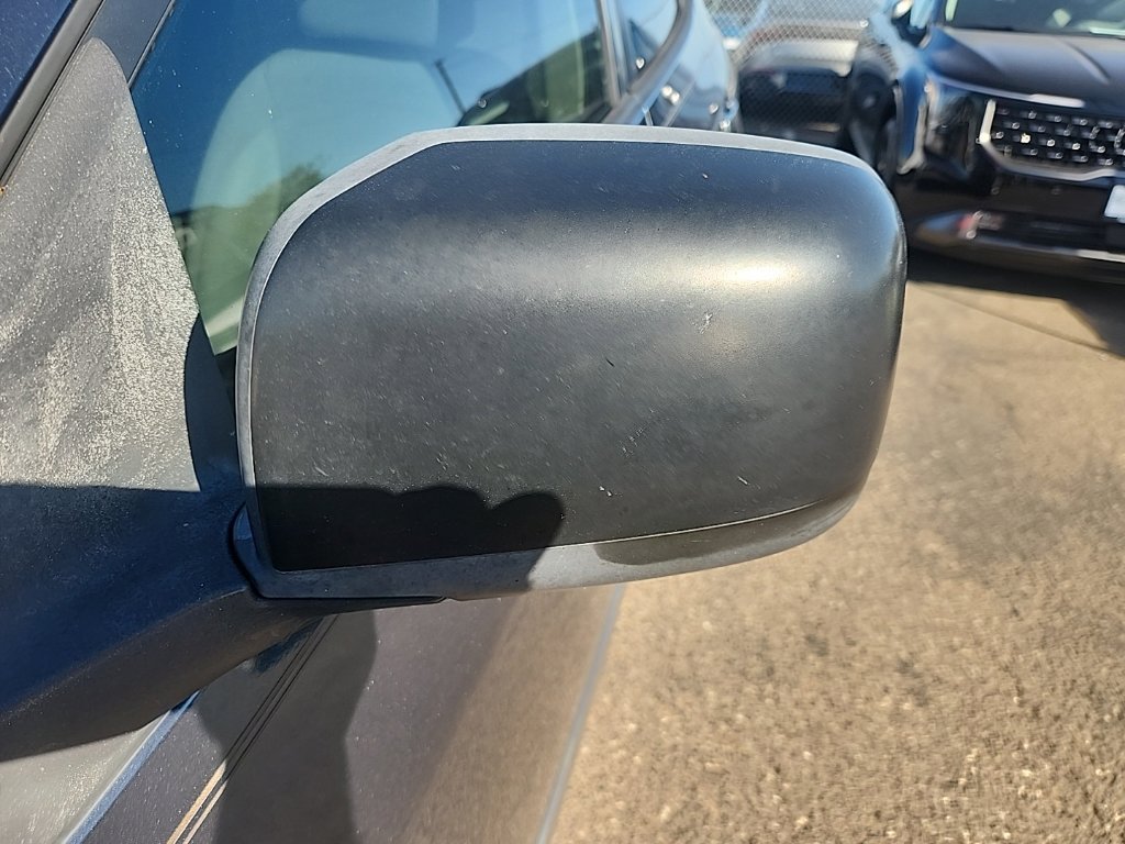 Used 2015 Nissan Rogue S w/ Convenience Package FWD image 6