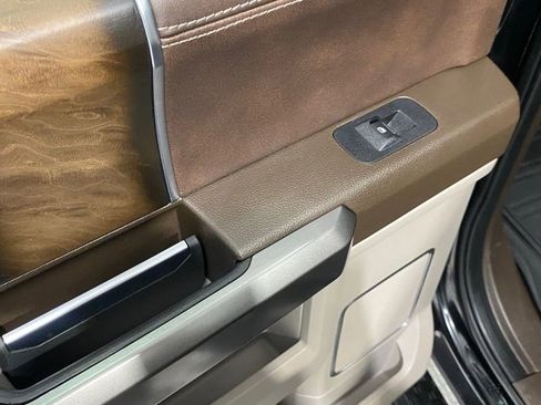 Used 2019 Ford F350 Limited image 18