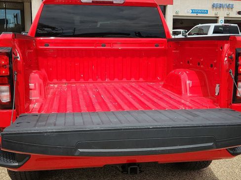 Used 2024 GMC Sierra 1500 Elevation AWD/4WD image 9