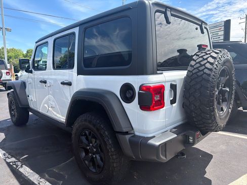 Used 2022 Jeep Wrangler Unlimited Sport AWD/4WD image 5