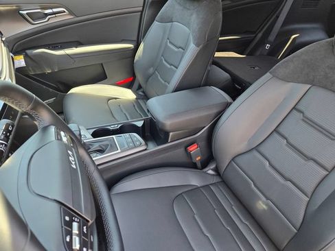New 2026 Kia Sportage SX FWD image 12