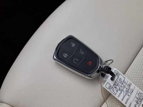 Used 2024 Cadillac XT6 Sport AWD/4WD image 19