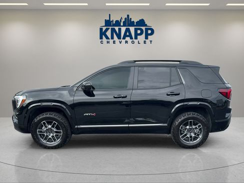 Used 2026 GMC Terrain AT4 w/ Convenience Package III AWD/4WD image 2