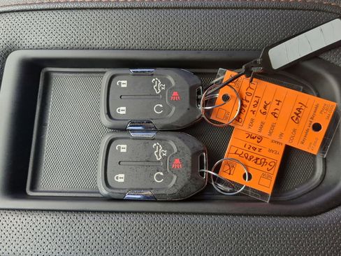 Used 2021 GMC Sierra 1500 AT4 AWD/4WD image 26